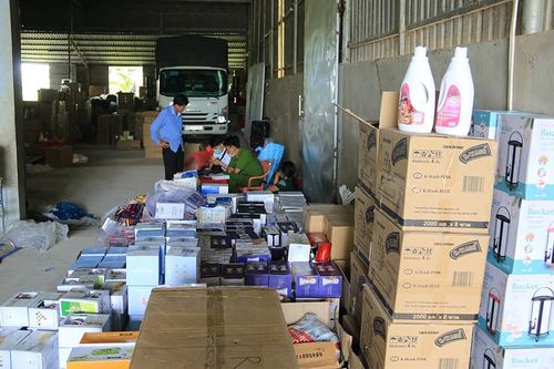 Phát hiện kho 'hàng lậu' trên Quốc lộ 91