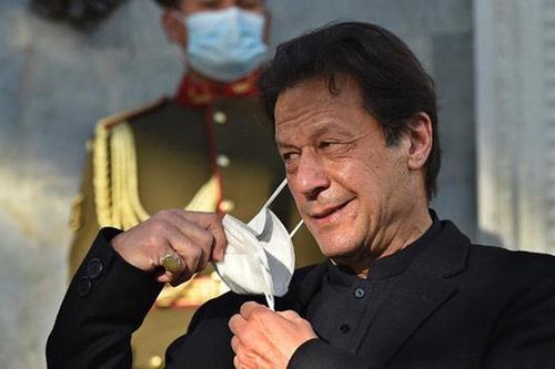 Covid-19: Thủ tướng Pakistan tiêm vắc-xin vẫn nhiễm virus