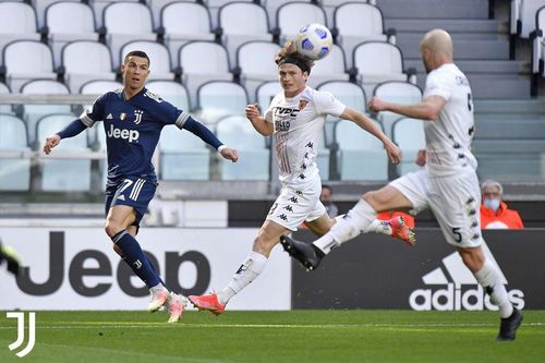 Ronaldo vô duyên, Juventus thua đau vì 'gà nhà'