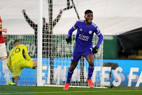 Thổi bay MU, Leicester vào bán kết FA Cup