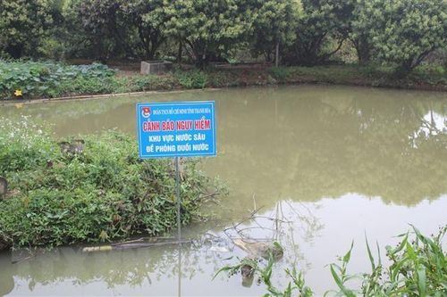 Quảng Ngãi: Một học sinh đuối nước, mất tích khi tắm biển