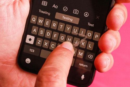 Cách gõ phím nhanh hơn trên iPhone
