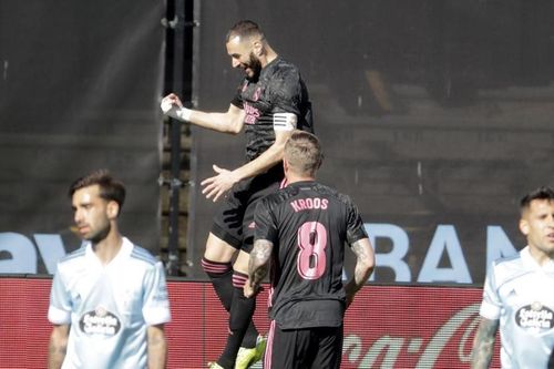 Benzema cân bằng thành tích ghi bàn của huyền thoại Real Madrid