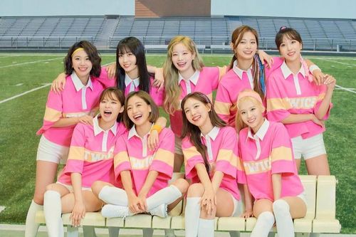 JYP sẽ cho ra mắt tới 4 nhóm nhạc mới: Tương lai của ITZY và Twice sẽ đi về đâu?