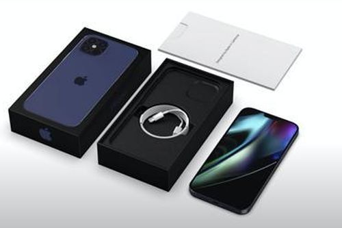 Apple bị phạt vì 'tiết kiệm' củ sạc cho iPhone