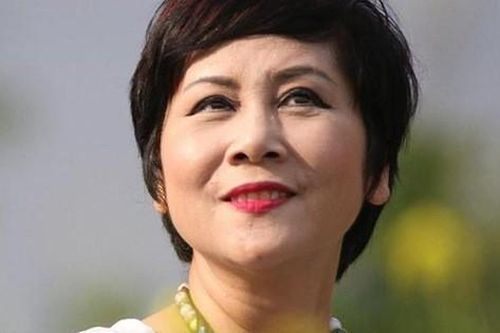 NSND Minh Hằng: 'Ngày Quốc tế Hạnh phúc nhưng em mất anh rồi'