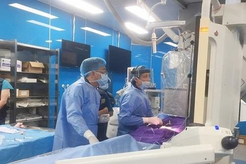 Ra viện được 1 tuần, sản phụ chảy máu sau sinh phải cấp cứu