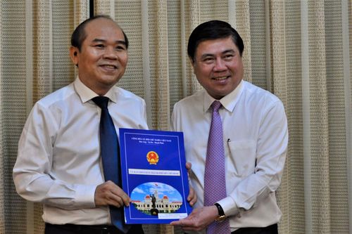 Bổ nhiệm 2 phó giám đốc sở tại TP.HCM