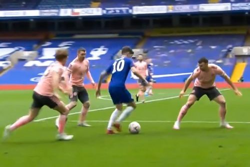 Pulisic kết hợp 2 kỹ thuật trong pha đi bóng