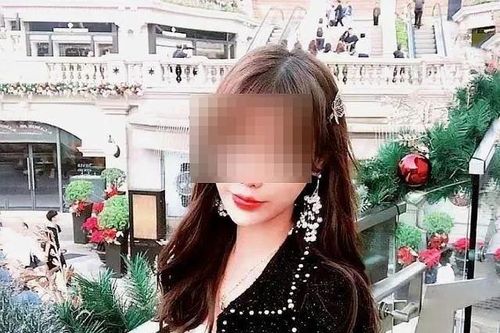 Cô gái Trung Quốc loạn trí, không nhận ra bố mẹ vì nâng mũi
