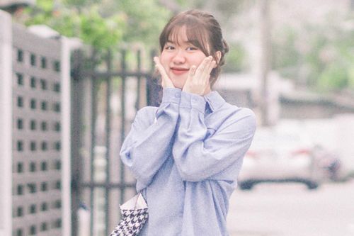 Nữ sinh nhận 20 lá thư từ chối trước khi giành học bổng 7,3 tỷ đồng