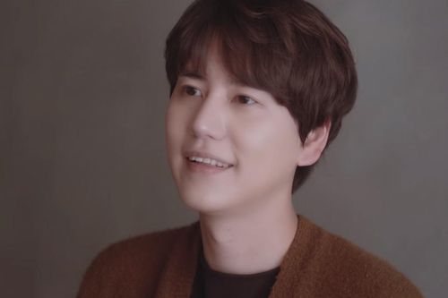Em út nhóm Super Junior kể chuyện bị chia tay