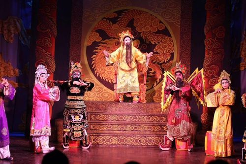 Trở lại truyền thống bằng 'phá cách'