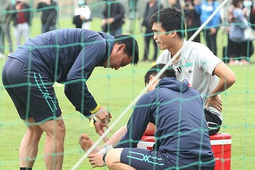 Tuấn Anh chấn thương phải tập riêng