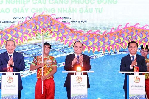 Thủ tướng Nguyễn Xuân Phúc thăm và làm việc tại Long An