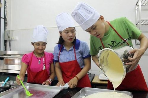 7.000 cuốn tài liệu tặng phụ huynh, người chăm sóc trẻ tự kỷ