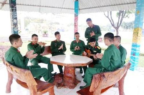 Phát huy sở trường của chiến sĩ mới