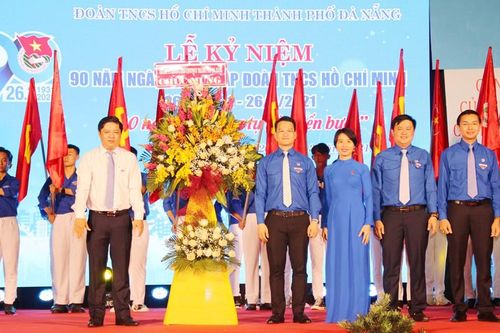 Tuyên dương 90 cán bộ Đoàn xuất sắc, tiêu biểu