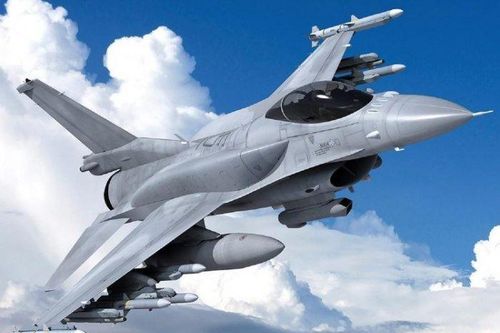 Quân đội Mỹ có nhiều máy bay chiến đấu hơn cả Nga và Trung Quốc cộng lại