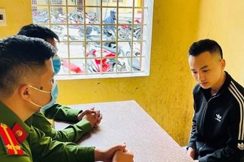'Vác' 2 súng Col nã thẳng vào nhà để giải quyết mâu thuẫn cá nhân