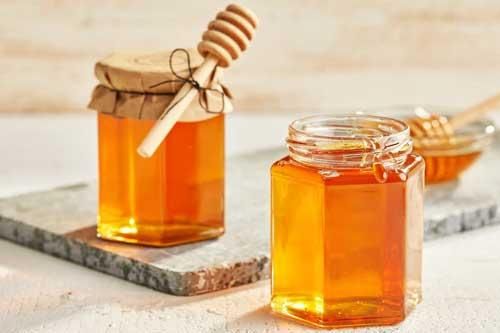 Bất ngờ với lợi ích của việc uống mật ong trước khi ngủ