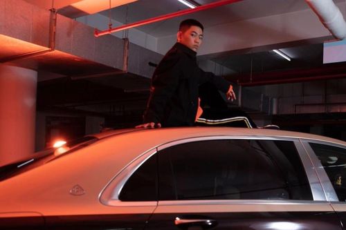 Rich kid chi 100 triệu ngồi cạnh Ngọc Trinh, 'tậu xế hộp' tiền tỉ cho 'có cặp với thần tượng'