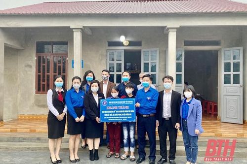 Sức trẻ và cống hiến