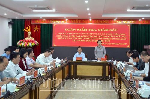 Phát huy vai trò của già làng, người có uy tín trong tuyên truyền, vận động bầu cử