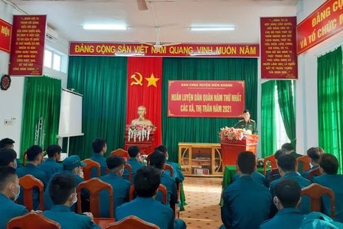 Huấn luyện đợt I cho 120 chiến sĩ dân quân năm thứ nhất
