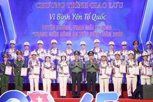 Tuyên dương 23 Thanh niên Công an tiêu biểu năm 2020