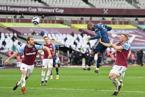 Kết quả Ngoại Hạng Anh: Bị dẫn 3 bàn, Arsenal ngược dòng kịch tính hòa West Ham