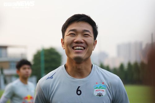 Xuân Trường hé lộ triết lý phòng ngự của HLV Kiatisak