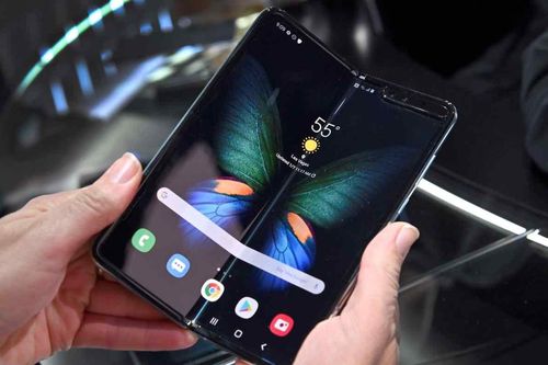Samsung đang làm smartphone gập 2 lần