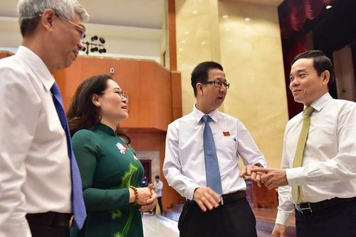 HĐND TP.HCM họp bàn công tác nhân sự