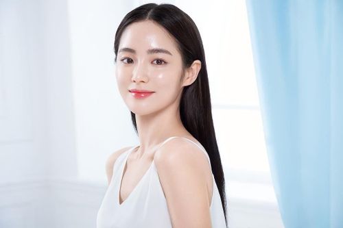 5 sai lầm khiến da mặt bạn ngày càng bóng dầu