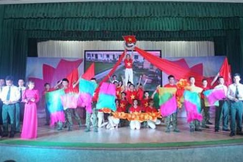 Trường Sĩ quan Thông tin tổ chức Hội thi hát tiếng Anh năm 2021