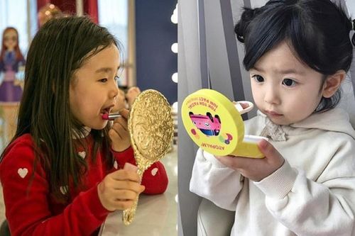 Những đứa trẻ 'chối bỏ bản thân'