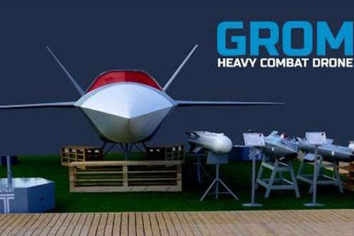 Grom chỉ huy bầy đàn, xuyên thủng phòng thủ đối phương