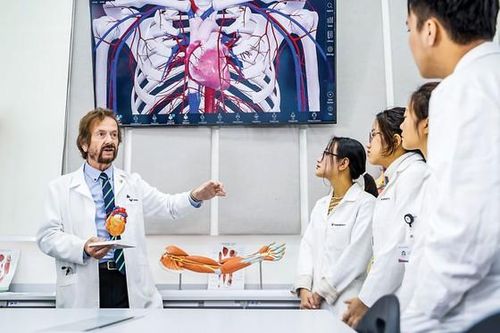 Điều dưỡng viên đáp ứng nhu cầu chăm sóc sức khỏe