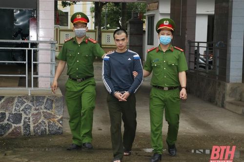 Bắt giữ đối tượng liên tiếp gây ra các vụ cướp giật tài sản trên địa bàn huyện Cẩm Thủy