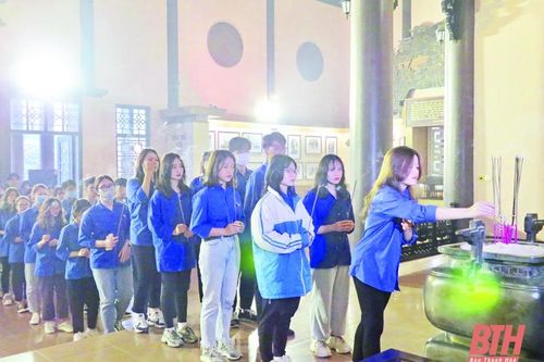 Mạch nguồn chảy mãi
