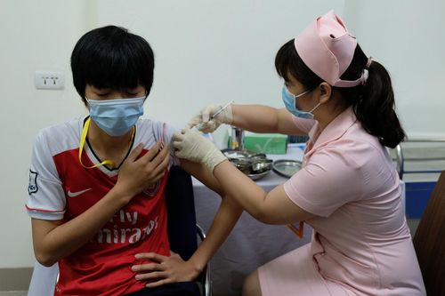 Thêm 15 người tiêm thử nghiệm vaccine Covid-19 thứ hai của Việt Nam