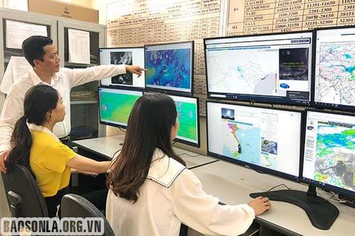 Đài KTTV Tây Bắc nâng cao năng lực dự báo thời tiết, cảnh báo thiên tai