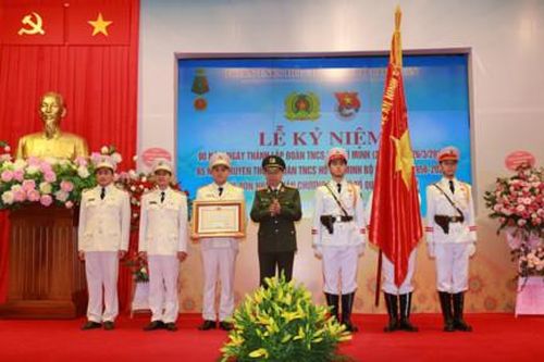 Đoàn Thanh niên Bộ Công an đón nhận Huân chương Bảo vệ Tổ quốc hạng Nhì