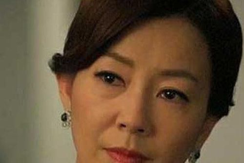 Mẹ chồng nấu cơm cữ mặn để tiết kiệm tiền