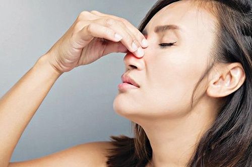 Cần biết các triệu chứng COVID-19 nhẹ và trung bình