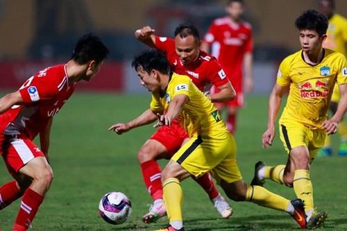 Viettel 0-3 Hoàng Anh Gia Lai: Công Phượng lập siêu phẩm