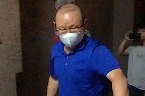 HLV Park Hang-seo thăm Hùng Dũng trong đêm