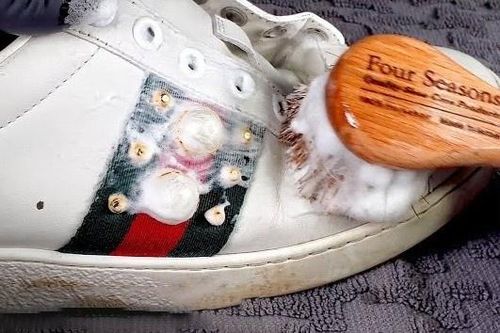 Cách phục hồi giày Gucci trị giá 680 USD