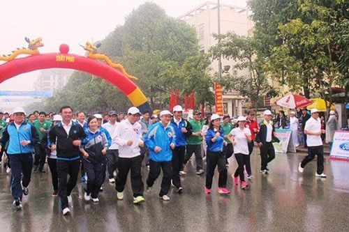 Ðẩy mạnh vận động toàn dân rèn luyện thân thể